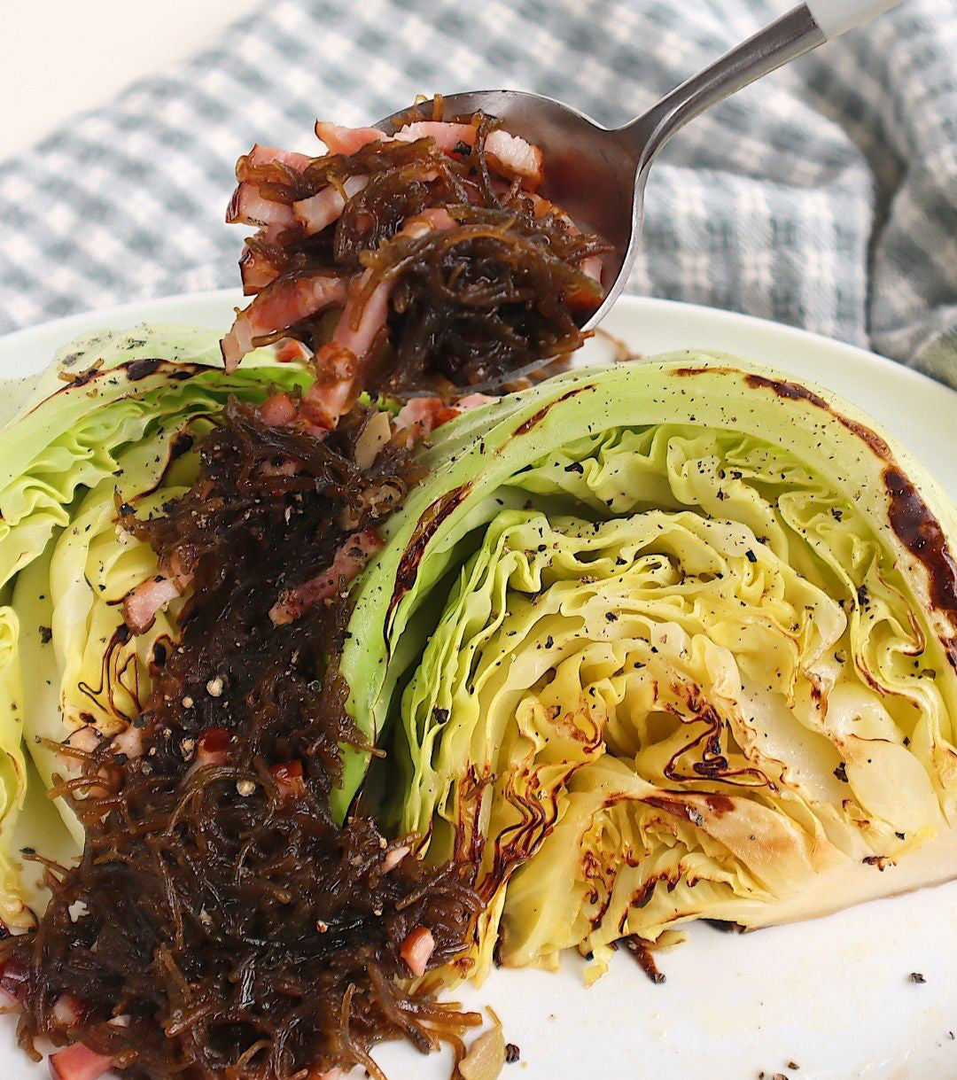 もずくソースと
春キャベツのソテー