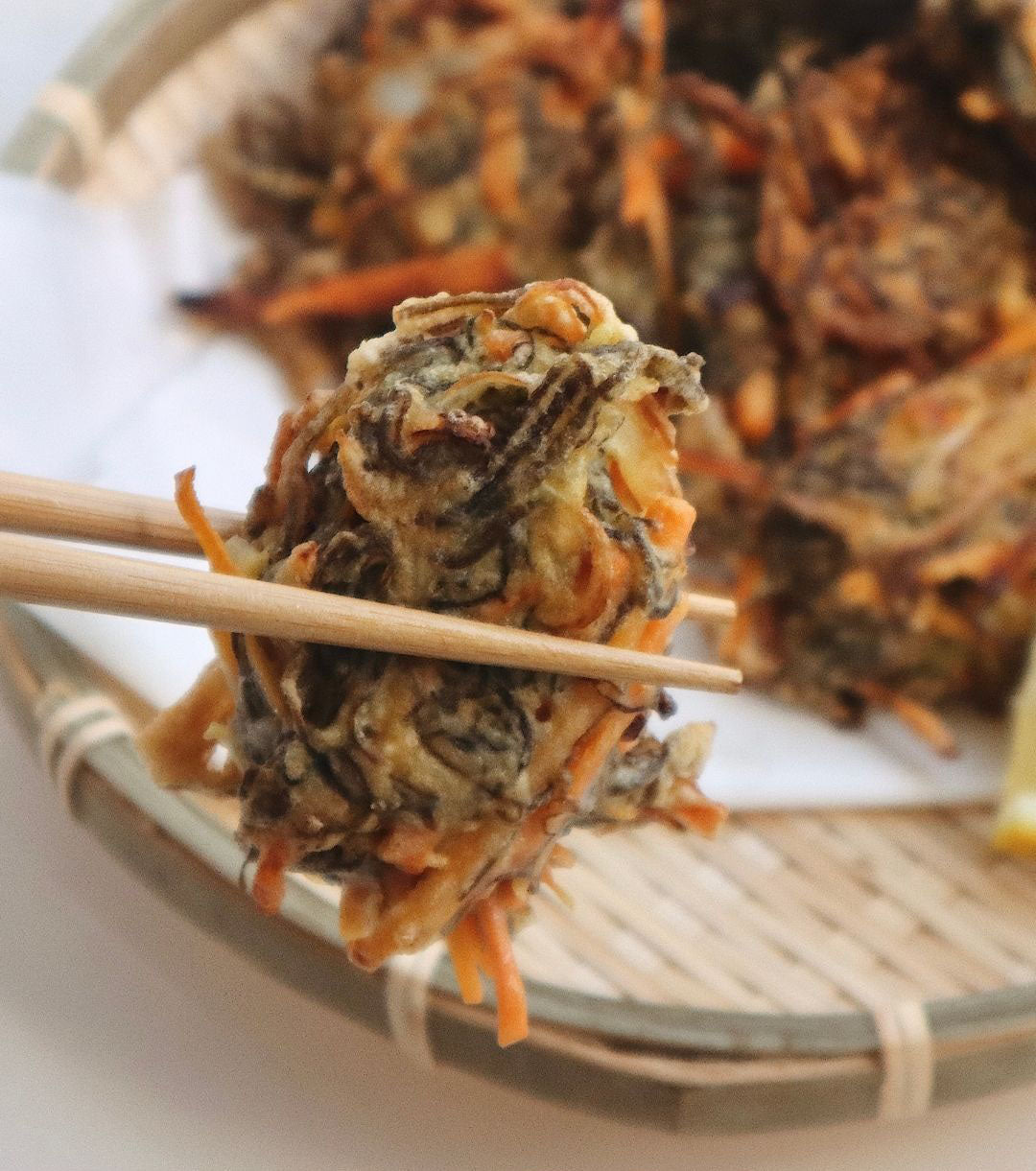 もずくと
新玉ねぎのかき揚げ