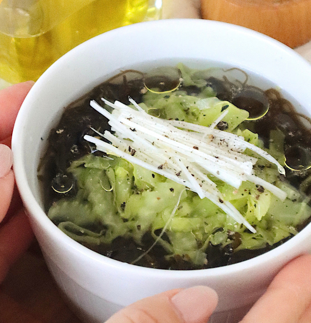 春キャベツと
セロリのもずくスープ