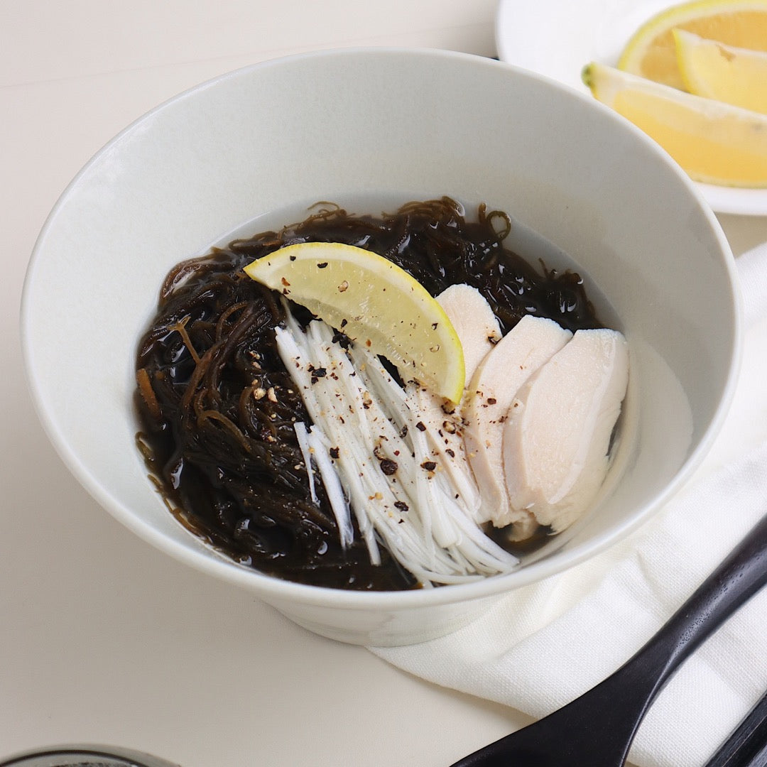 鶏ハムもずくラーメン風